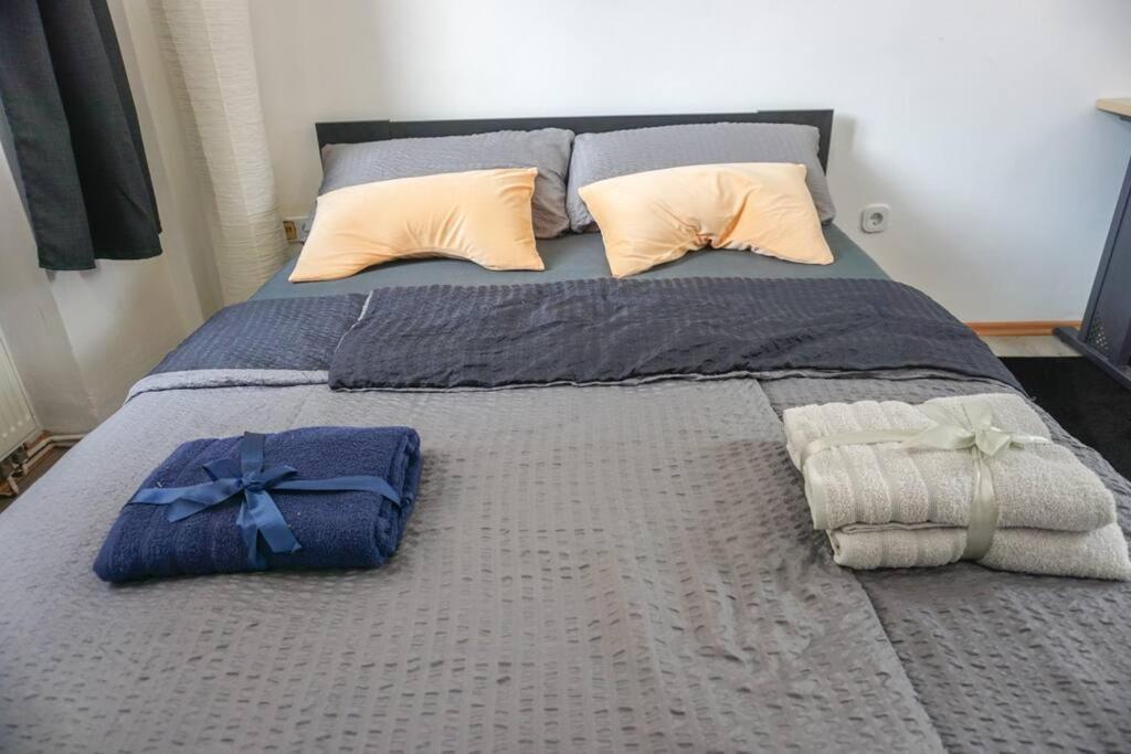 Apartment In Wuppertal - Charmante 3-Zimmer-Oase Mit Kamin Und Badewanne מראה חיצוני תמונה