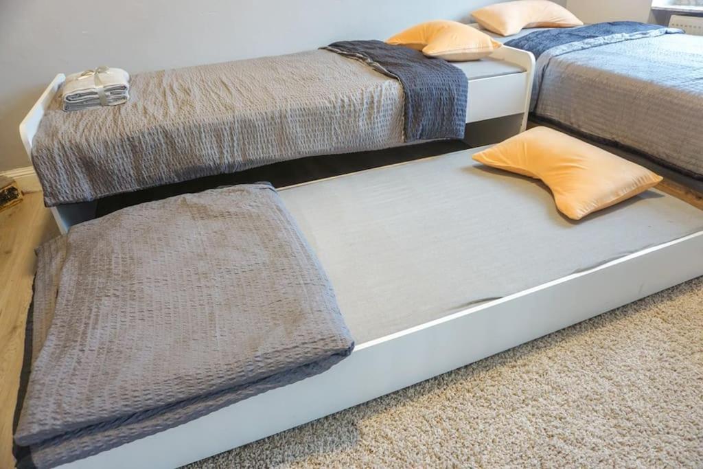 Apartment In Wuppertal - Charmante 3-Zimmer-Oase Mit Kamin Und Badewanne מראה חיצוני תמונה