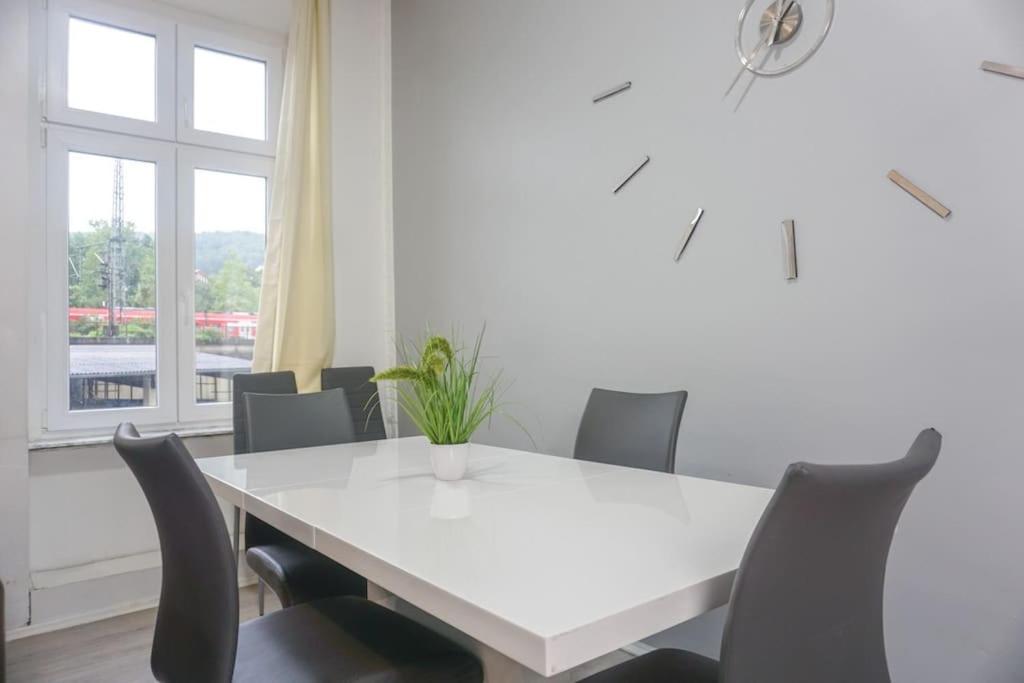 Apartment In Wuppertal - Charmante 3-Zimmer-Oase Mit Kamin Und Badewanne מראה חיצוני תמונה