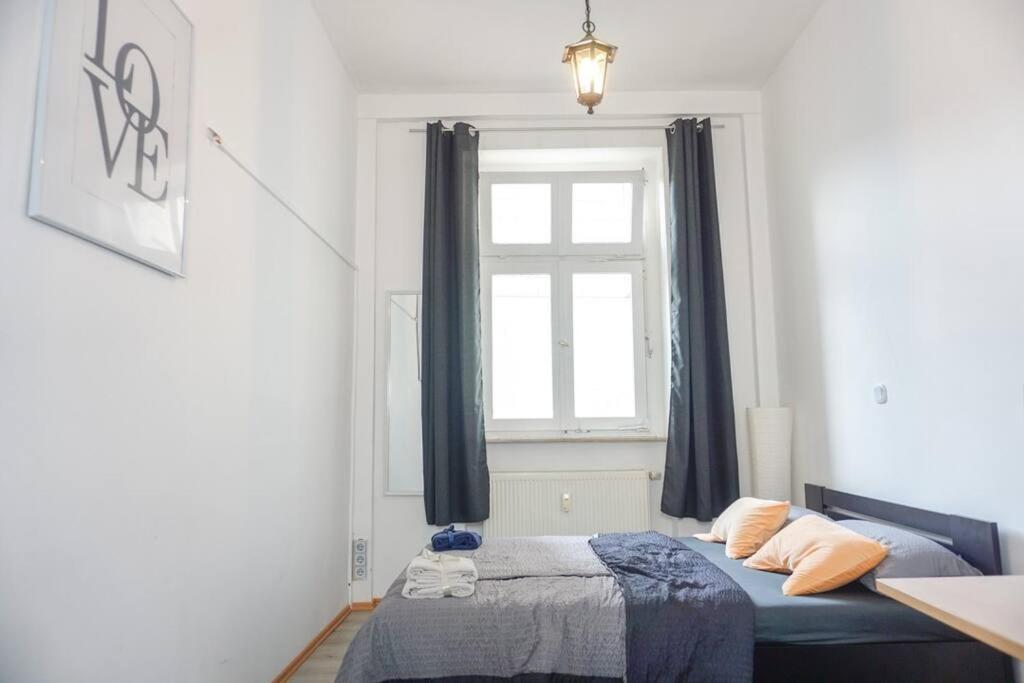 Apartment In Wuppertal - Charmante 3-Zimmer-Oase Mit Kamin Und Badewanne מראה חיצוני תמונה