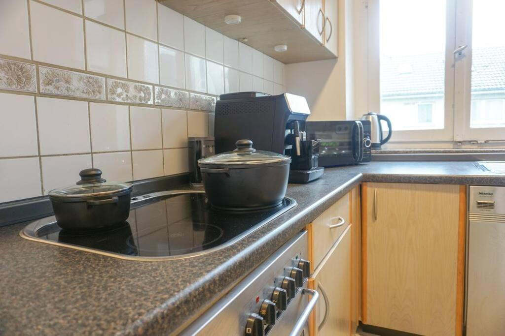 Apartment In Wuppertal - Charmante 3-Zimmer-Oase Mit Kamin Und Badewanne מראה חיצוני תמונה