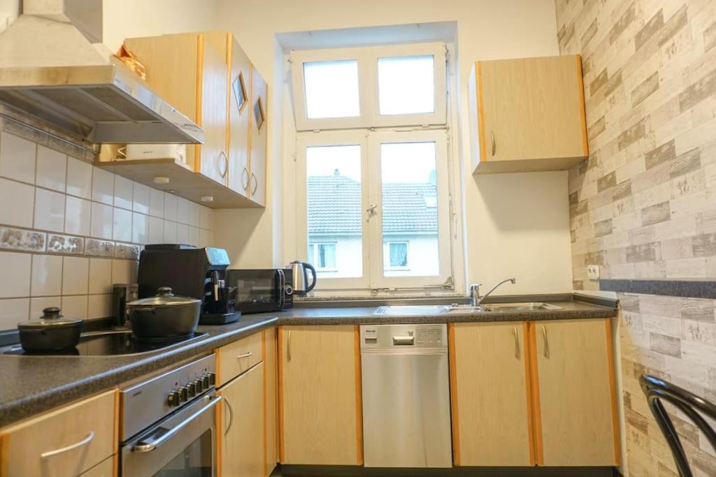 Apartment In Wuppertal - Charmante 3-Zimmer-Oase Mit Kamin Und Badewanne מראה חיצוני תמונה