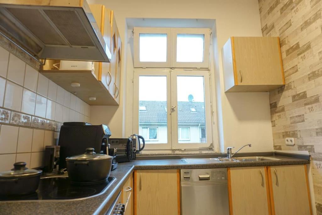 Apartment In Wuppertal - Charmante 3-Zimmer-Oase Mit Kamin Und Badewanne מראה חיצוני תמונה