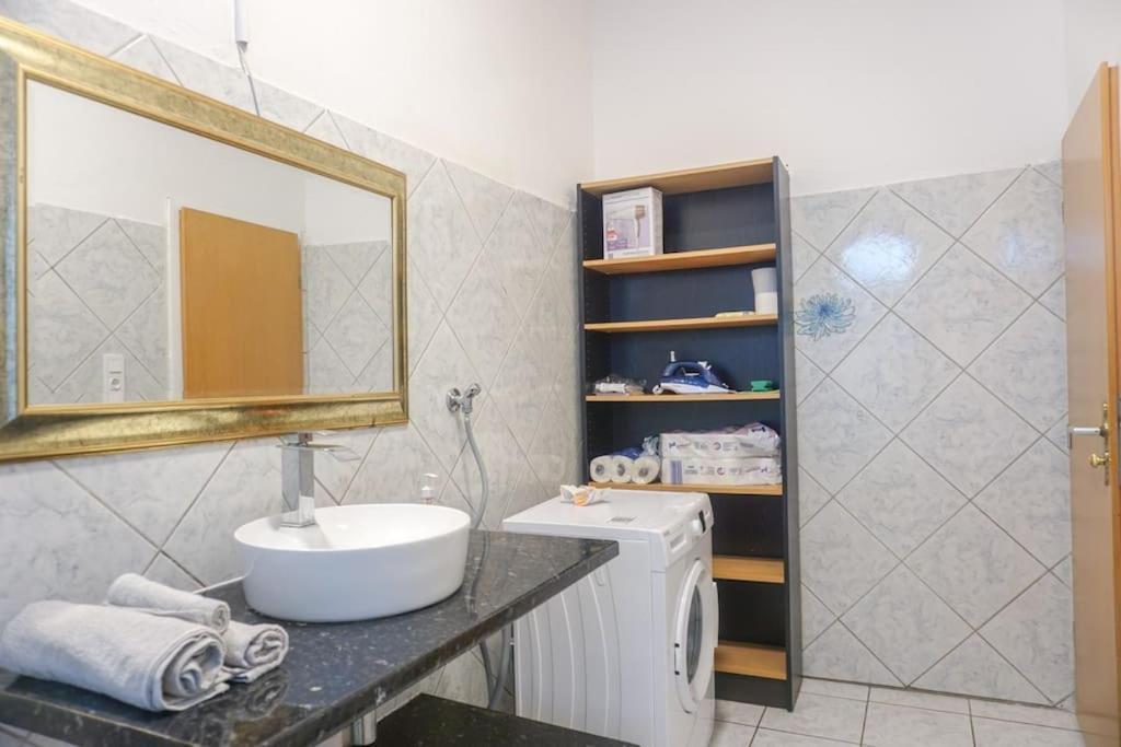 Apartment In Wuppertal - Charmante 3-Zimmer-Oase Mit Kamin Und Badewanne מראה חיצוני תמונה